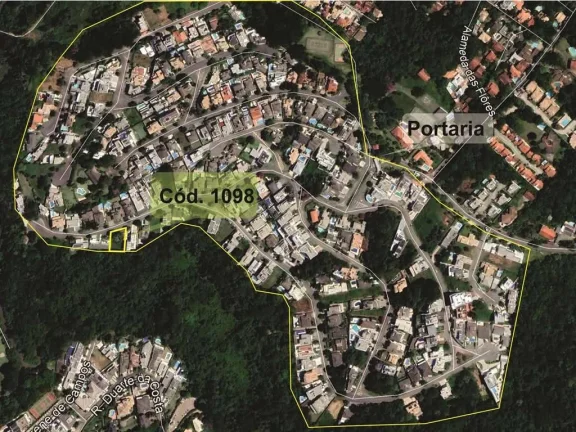 Imagem Cond. Golf Village (LOTE) 578,70 m² alto em declive, com linda vista!