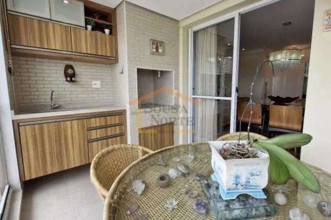 Imagem Apartamento com 142m², 3 dormitórios, sendo 3 suites, 5 banheiros, sala para dois ambientes, varan...