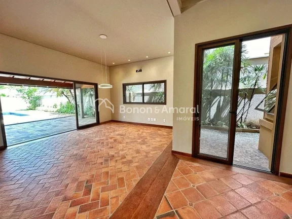 Imagem Casa de Alto Padrão à Venda - Espaço, Conforto e Sofisticação

Esta magnífica residência, loc...