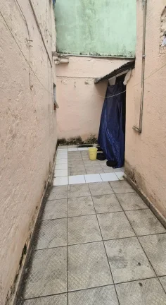 Imagem Casa à Venda com 95m², 2 dormitórios, 1 sala e 1 vaga!!!