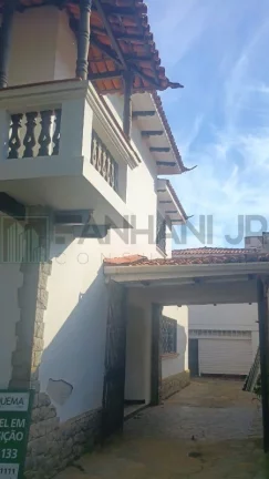 Imagem Luxuosa casa em obras de 5 quartos no Jardim Paulista, São Paulo-SP: 5 suites, 4 salas, 8 banheiros, 5 vagas e 750m² de área.