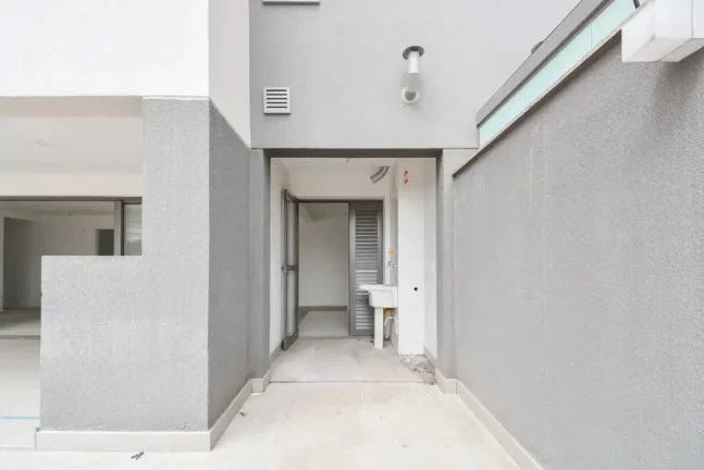 Imagem Apartamento 215M², 2Q, 2 Suítes, 2 Banheiros, 2 Vagas, Academia, Piscina Adulto e Infantil, Churrasqueira, Salão de Festas e Jogos, Quadra, Playground
