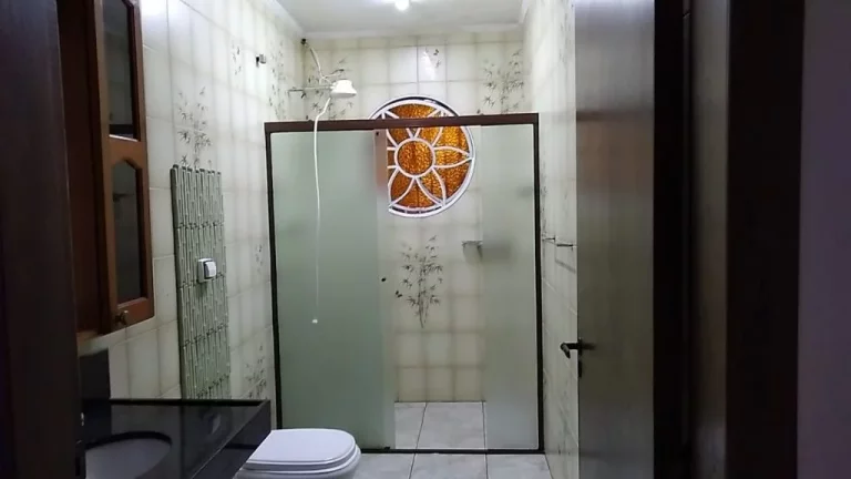 Imagem Casa com 6 dormitórios à venda, 371 m² por R$ 1.600.000,00 - Biritiba - Poá/SP