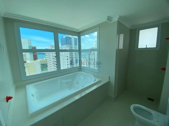 Imagem Apartamento com 4 suítes à venda no Centro de Balneário Camboriú/SC
