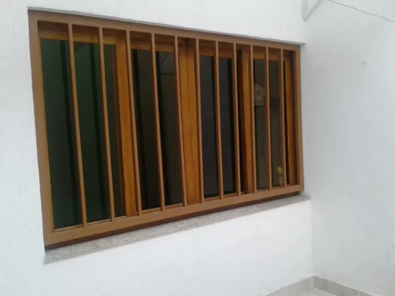 Imagem Sobrado com 2 dormitórios à venda, 320 m² por R$ 990.000,00 - Centro - Suzano/SP