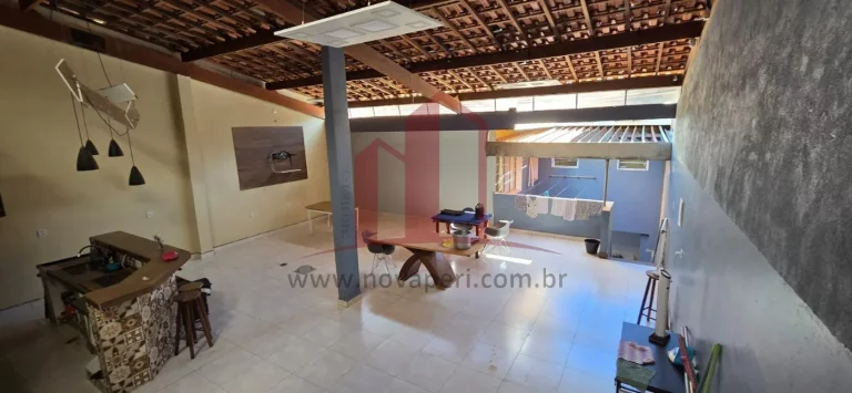 Imagem Oportunidade Única: Casa Comercial à Venda no Centro de Franco da Rocha-SP, 3 Quartos, 1 Suíte, 4 Salas e 2 Vagas de Garagem!
