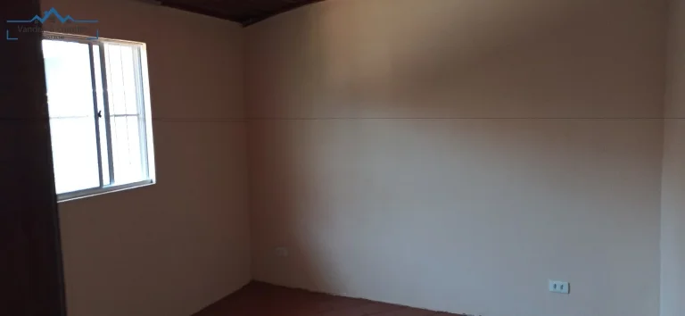 Imagem CASA COM 2 QUARTOS COM KITNET NOS FUNDO, NO BAIRRO 3 BANDEIRA
