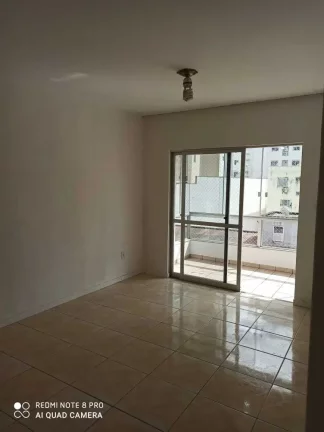 Imagem Apartamento com 3 dormitórios sendo 1 suíte e 1 vaga de garagem em Balneário Camboriú/SC