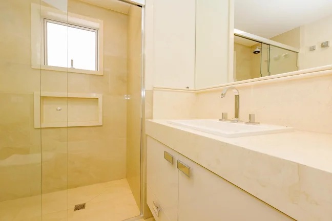 Imagem Apartamento 5 suítes no Água Verde