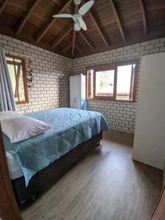 Imagem Excelente Imóvel localizado no centro da Praia do Rosa- SC.