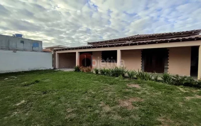 Imagem Casa Independente a venda de 4 quartos - Vila do Pero - Cabo Frio
