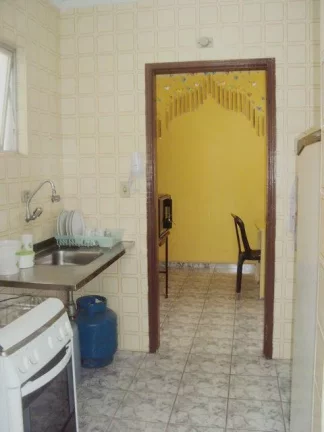 Imagem Praia do Tombo - Excelente local , próximo a todo o comércio, churrasqueira, varanda, garagem e elevador.