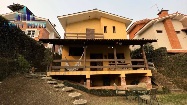Imagem CASA 324m² NA GRANJA VIANA. ABAIXO DO CUSTO PRA REFORMAR - OPORTUNIDADE!!