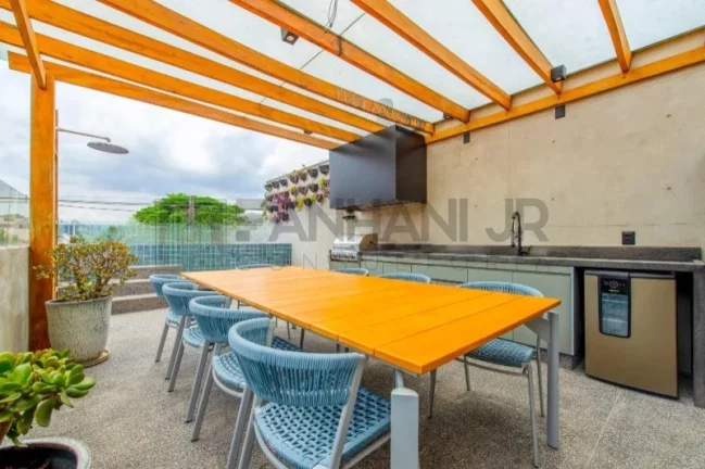 Imagem Imperdível oportunidade: Casa à venda em São Paulo-SP, Vila Nova Conceição, 4 quartos, 3 suítes, 3 salas, 5 banheiros, 2 vagas, 290m².