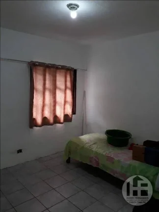 Imagem Casa de dois pavimentos, 360m, com 4 quartos, localizada em Campo Grande, Recife - Pernambuco.