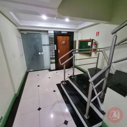 Imagem Sala para alugar, 33 m² por R$ 2.083,00/mês - Floresta - Porto Alegre/RS