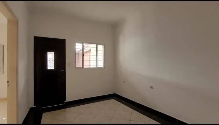Imagem Casa para Alugar com 170m², 2 dormitórios, 1 sala e 2 vagas!!!