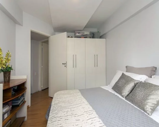 Imagem Cobertura triplex fantástica. Piso inferior: living, terraço, 02 dormitórios com armários, banhe...