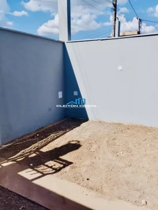 Imagem Casa para Venda em Feira de Santana, Mangabeira, 2 dormitórios, 1 banheiro, 2 vagas