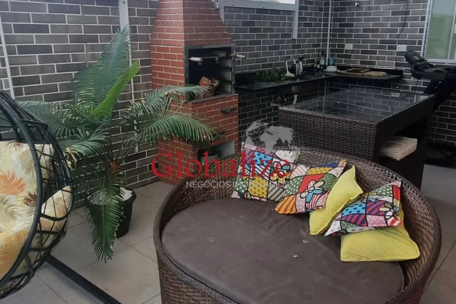 Imagem Casa Triplex com 150m² à venda na Vila Progresso por R$422.000,00