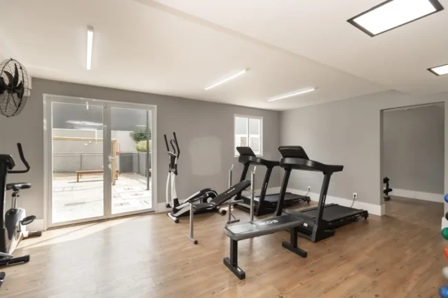 Imagem Apartamento Lapa - 31M², 2 Dorms, Sacada, Academia, Mini Mercado, Piscina, Salão de Festas e Jogos.