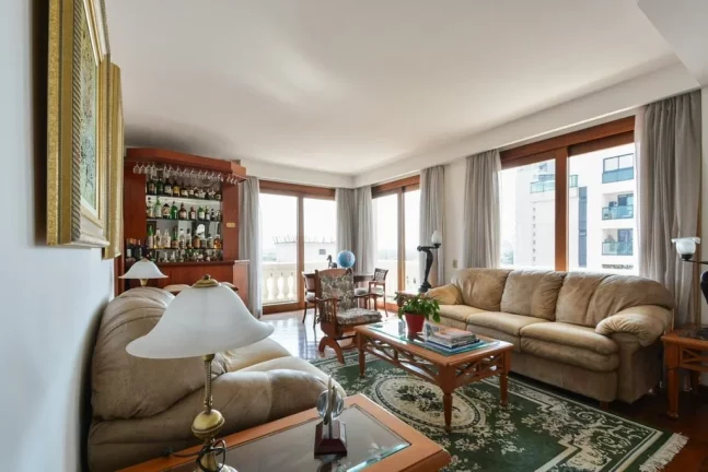 Imagem Apartamento à venda em São Paulo, Pinheiros, com 4 quartos, 246m2
