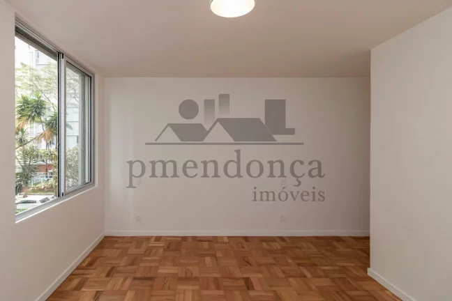 Imagem Excelente apartamento reformado no Itaim Bibi, com 130m² pronto para morar!