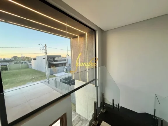 Imagem Sobrado com 04 suítes, 200m² de área construída