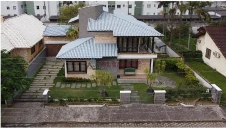 Imagem Casa à venda no bairro Centro - Tijucas/SC