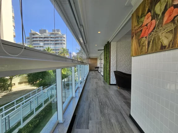 Imagem Conforto! Apartamento Decorado à Venda em Riviera - Módulo 07 P?(C) na Grama