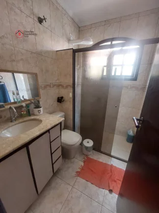 Imagem Sobrado a venda na Vila Zelina, a 9 minutos a p?(C) do Metrô Vila Prudente. 3 dormitórios, 1 com closet, 2 vagas de garagem cobertas, portão automático.