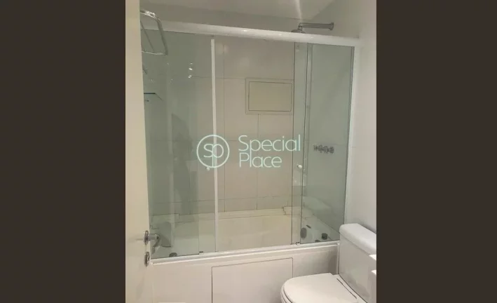 Imagem Amplo apartamento à venda com 1 quarto, sendo 1 suíte, e 1 banheiro no total. Este apartamento é ...