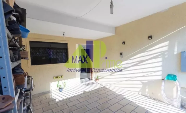 Imagem SOBRADO FRONTAL 60M²/02 DORMITÓRIOS COM 01 SUÍTE/VARANDA/01 VAGA COBERTA
