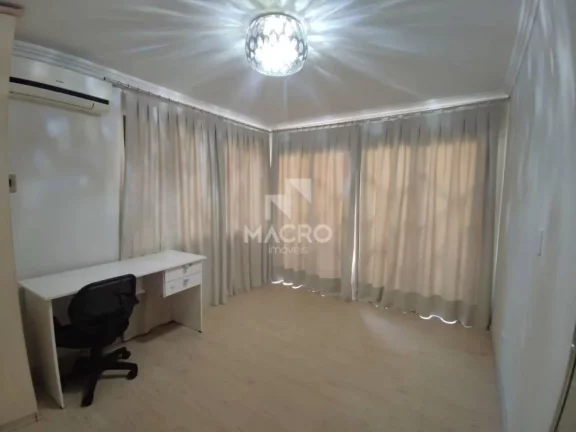Imagem Casa no Champagnat | Amizade | 299m²