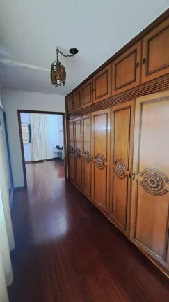 Imagem Sobrado à Venda no Anália Franco| 5 Dormitórios | 2 Suítes