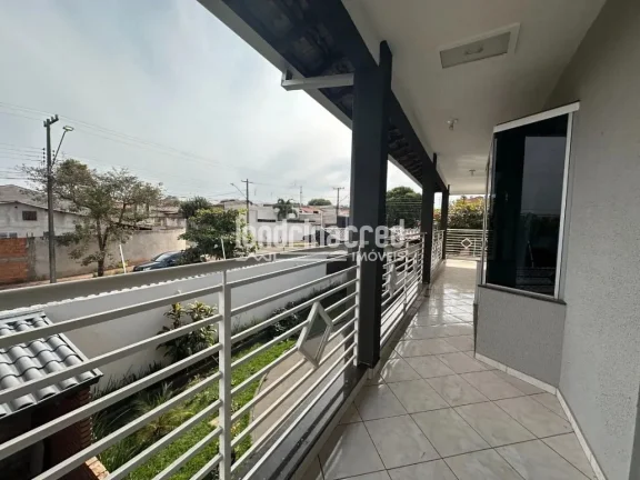 Imagem Casa ampla na região leste de Londrina com 4 dormitórios (1 suíte), piscina aquecida, churrasqueira, varanda e 7 vagas de garagem – Conforto e lazer!