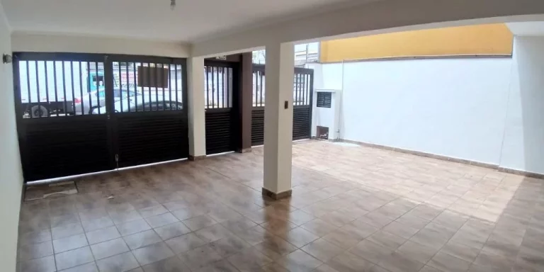 Imagem Sobrado com 4 dormitórios à venda, 212 m² por R$ 1.100.000,00 - Centro - Suzano/SP