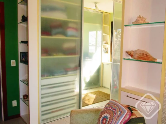 Imagem Acordar com o Guaíba na sua janela é mais do que morar, é viver melhor.

Apartamento de alto padr...