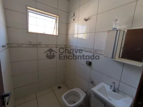 Imagem Casa com barracao um excelente custo beneficio.