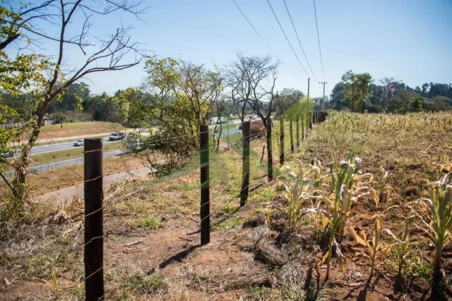 Imagem Área Industrial à Venda na Beira da Rodovia Dom Pedro I – Atibaia