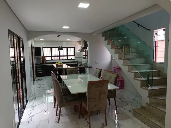 Imagem Sobrado com 3 dormitórios à venda, 159 m² por R$ 649.000,00 - Vila Nova Cintra - Mogi das Cruzes/SP
