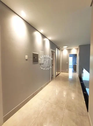 Imagem Casa em Condomínio a Venda no bairro Residencial e Empresarial Alphaville - Ribeirão Preto, SP
