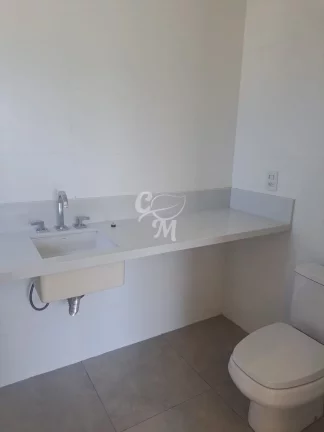 Imagem Sobrado com 3 Suítes em Medeiros