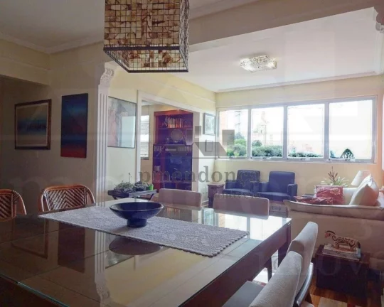 Imagem Apartamento totalmente reformado, andar alto, vista incrível, amplo living para 2 ambientes, 3 dorm...