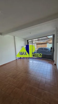 Imagem Casa para locação em São Paulo-SP, Jardim Popular: 3 quartos, 1 suíte, 1 sala, 2 banheiros, 2 vagas, 125m². Agende sua visita!