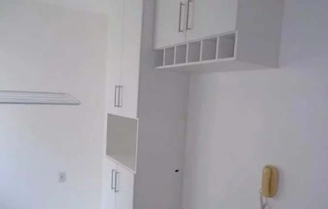 Imagem Apartamento com ´ótimo acabamento, o qual possui 2 dormitórios com ventilador de teto, sala, cozi...