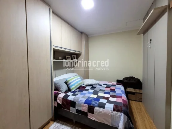 Imagem Casa à venda no Jardim Bandeirantes – 4 quartos (1 suíte), 3 banheiros, edícula, área gourmet e vagas para 3 carros em localização privilegiada de Londrina