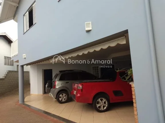 Imagem Apresentamos esta belíssima casa assobradada em um dos condomínios mais desejados de Valinhos, com...