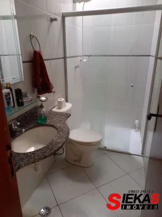 Imagem Excelente oportunidade! Casa em condomínio à venda na Vila Matilde, São Paulo-SP, com 3 quartos, 1 suíte, 2 banheiros, 4 vagas de garagem e 198m².