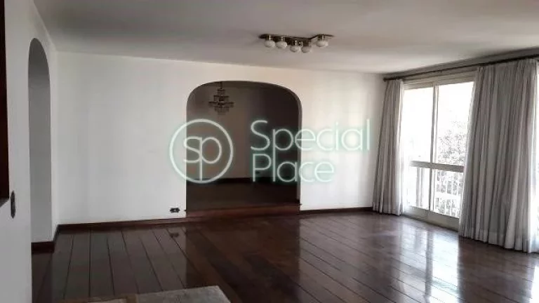 Imagem Apartamento amplo e iluminado no Jardim América. São 241m² de área privativa com 3 dormitórios ...